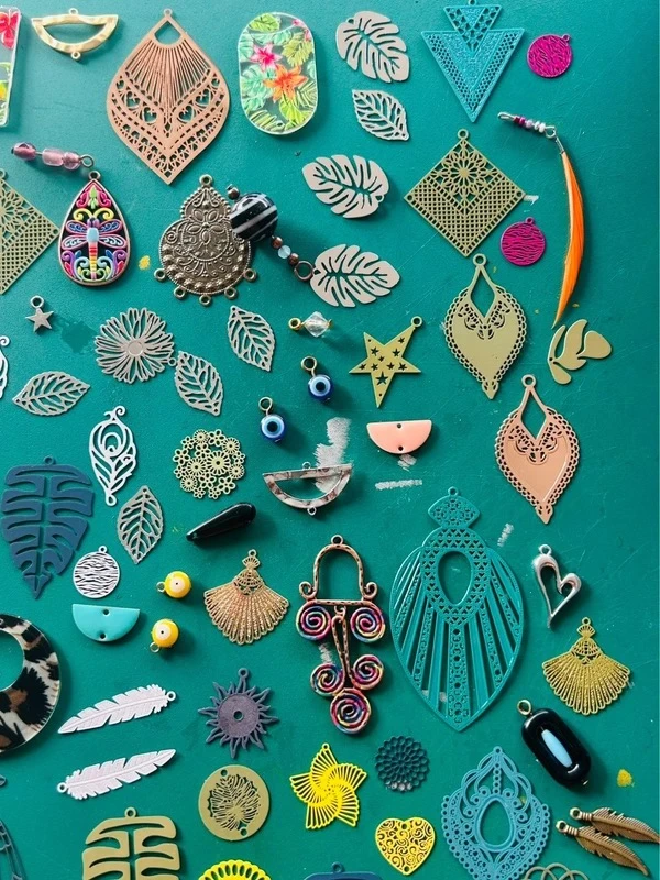 Grote partij van 100 gemengde accessoires – photo 3